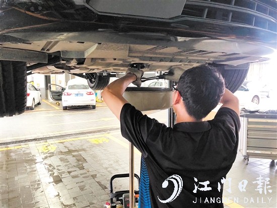 跑量車(chē)型因?yàn)楸Ｓ辛看?，所以配件都非常好找，維修起來(lái)也更加便宜。