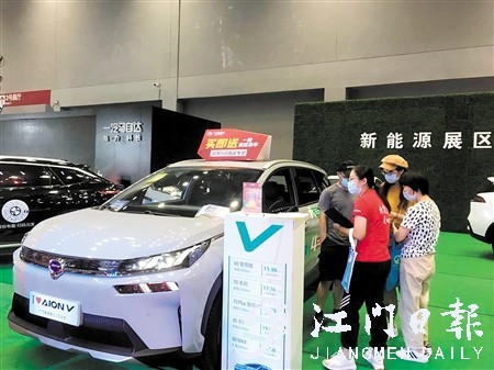 業(yè)內(nèi)人士建議，想買車的消費者盡早下訂。