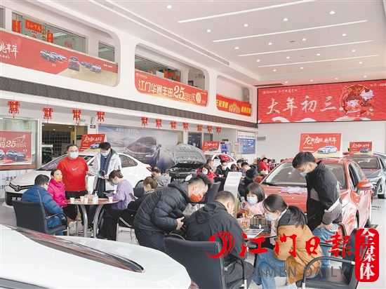 為能享受補(bǔ)貼，不少消費(fèi)者選擇延遲購車。