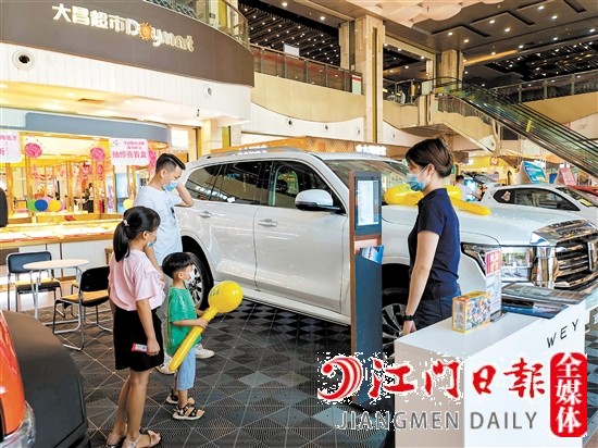 越野車受到越來(lái)越多消費(fèi)者的青睞。