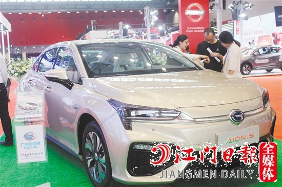 為方便消費(fèi)者選購(gòu)新能源汽車，中秋車展將設(shè)置新能源汽車展館。