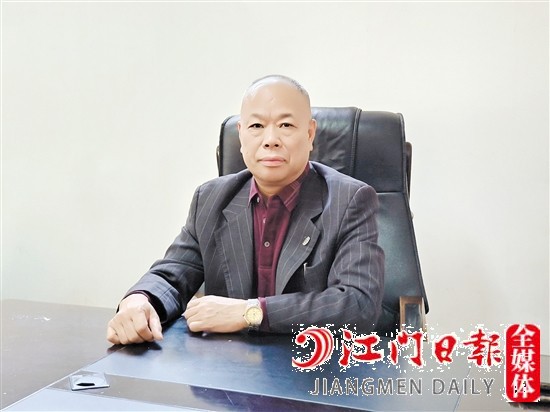 吉利江門(mén)鑫源旗艦店董事長(zhǎng)黃柏樓