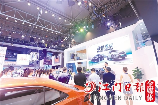 ?車展現(xiàn)場，汽車品牌企業(yè)將帶來科技盛宴。