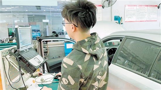 處理召回車輛需要時(shí)間，建議提前預(yù)約。