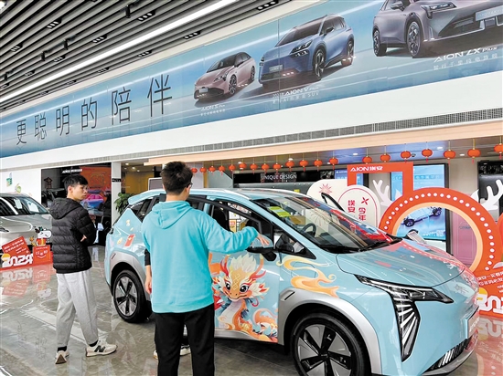 春節(jié)后期，4S店客流量提升。