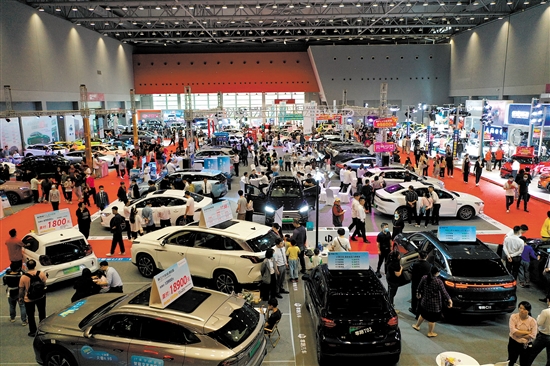 往年的“五一”車(chē)展現(xiàn)場(chǎng)人氣旺。